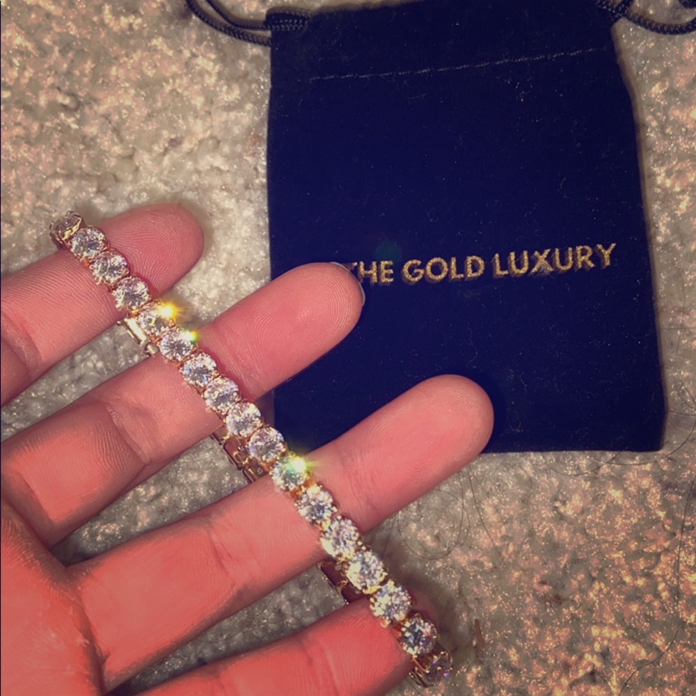 18k gold tennis bracelet {brand new}